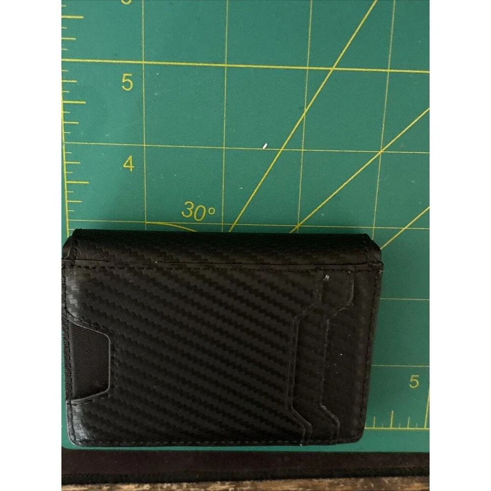 Type Men’s Carbon Fiber RFID Blocking Slim Bifold Wallet Money Clip Pop-Up